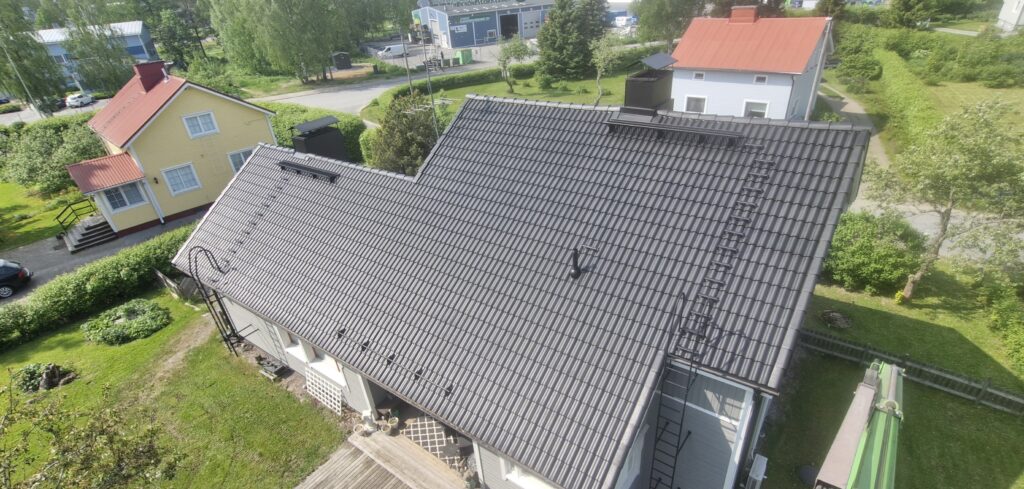 Tiilikaton pesu ja maalaus hämeenlinna 2025